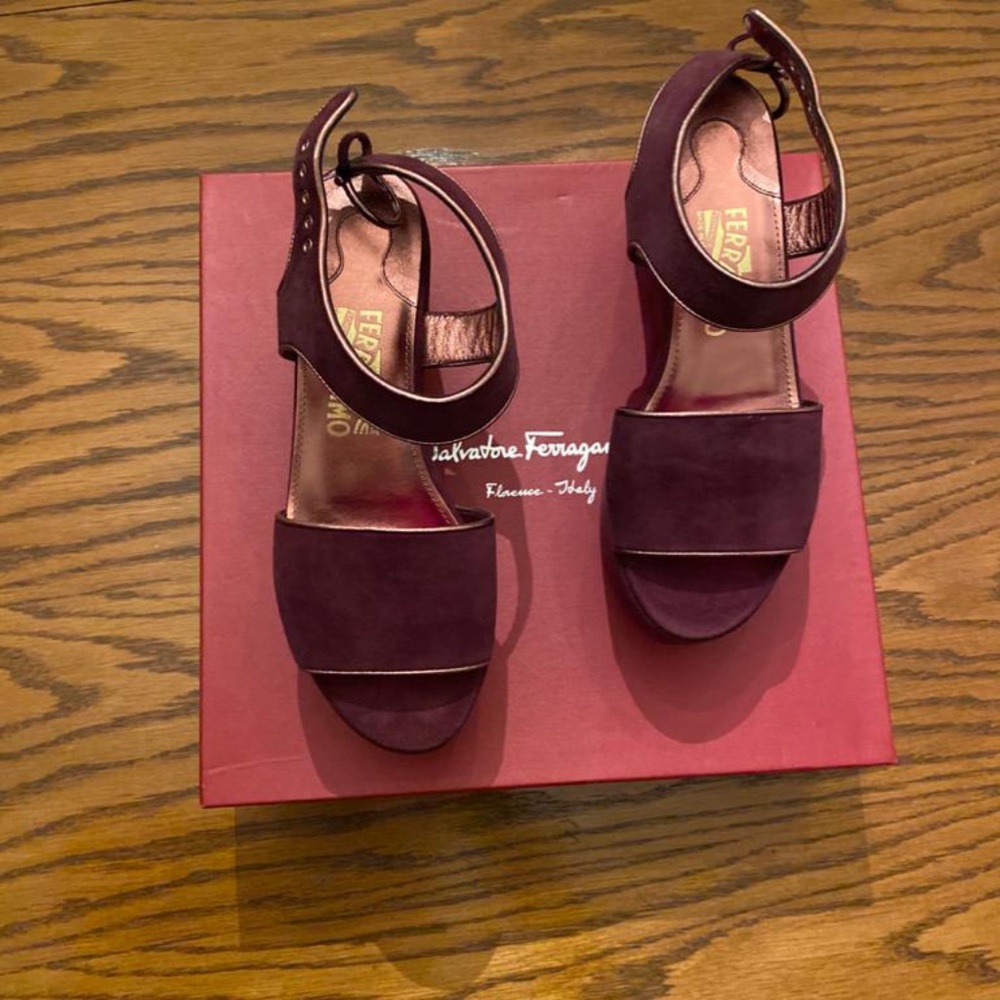 Salvatore Ferragamo Lucrezia Suede Sandals